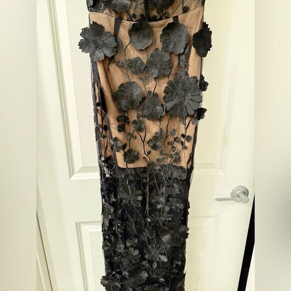 NWOT Bronx and Banco Jasmine Floral-Embroidered Sheer Maxi Dress Black - Picture 10 of 16